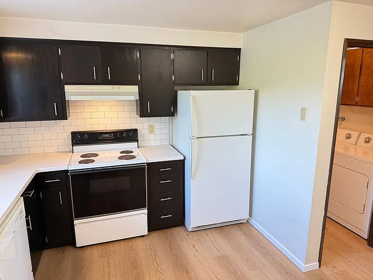 2090 Tabor St — Photo 16