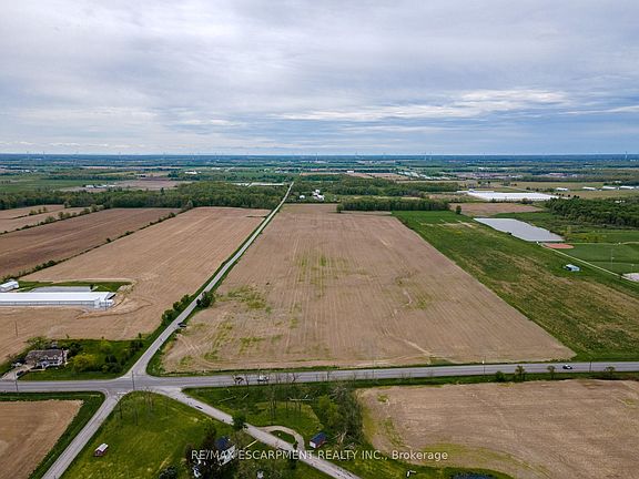 3rd image of 3564 Frost Rd