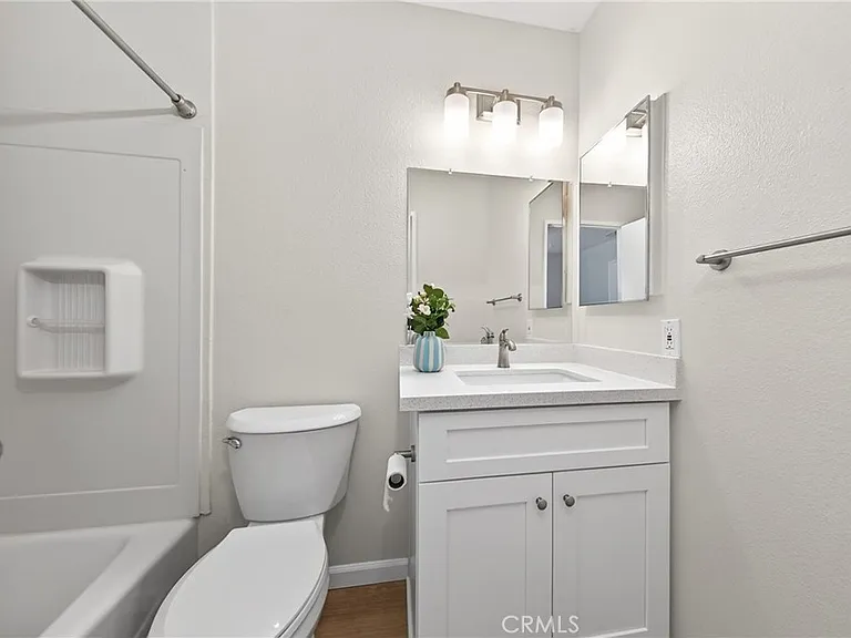 26236 Lawton Ave — Photo 15