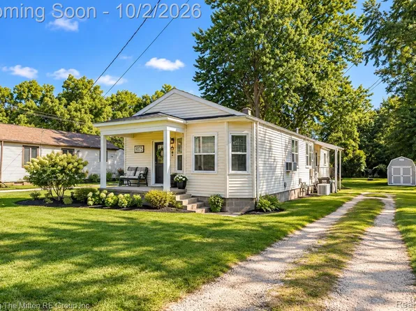 9075 Tuttle Hill Rd, Willis, MI 48191