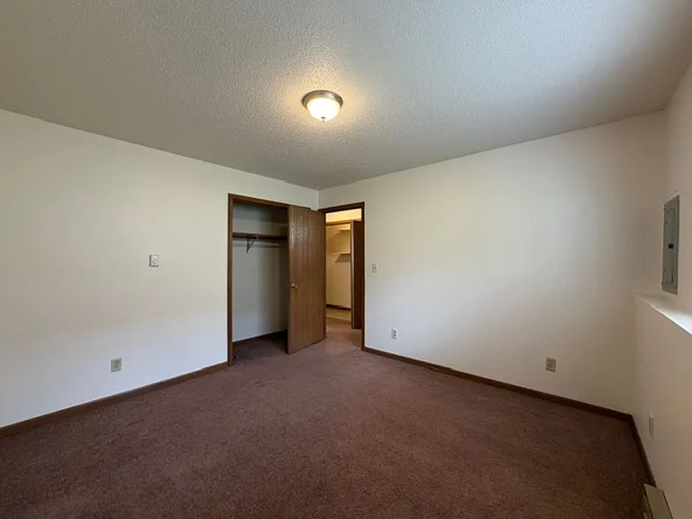 411 Germania St — Photo 12