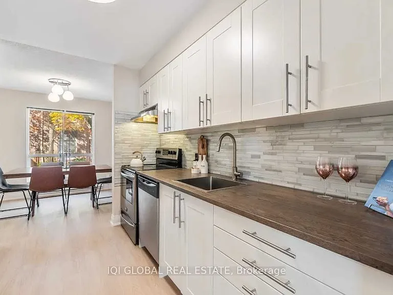 14 Fern Ave #14 — Photo 4