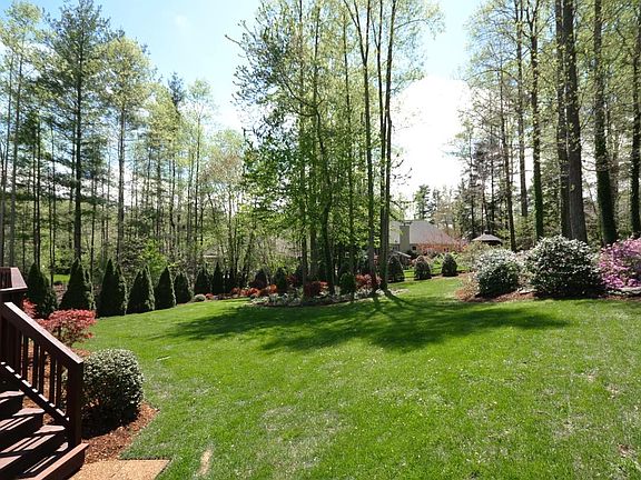 5th image of 60 Fernbrook Way