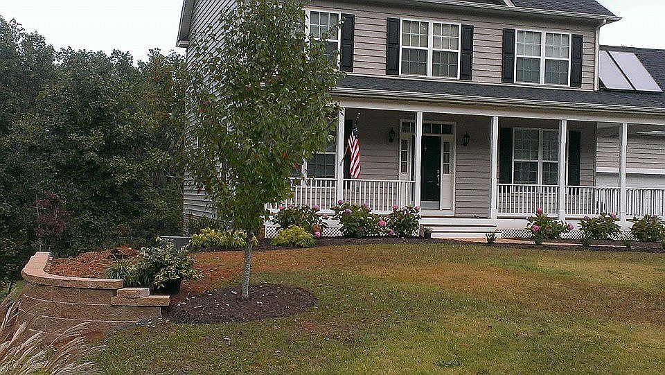 2nd image of 346 Lake Dr