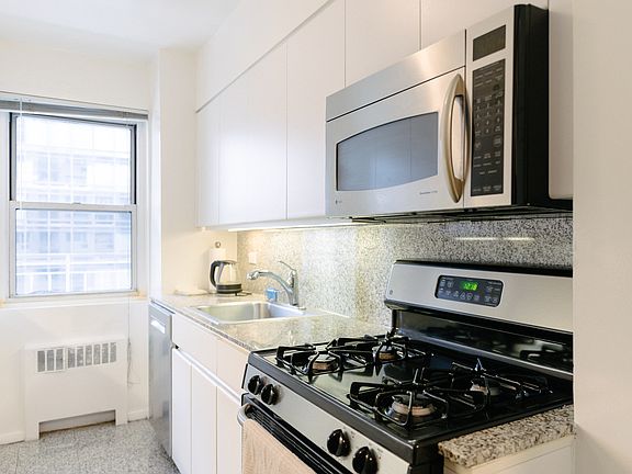 5th image of 301 E 66th St APT 9G