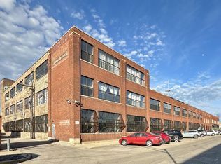 3144 W Carroll Ave #H3, Chicago, IL 60612