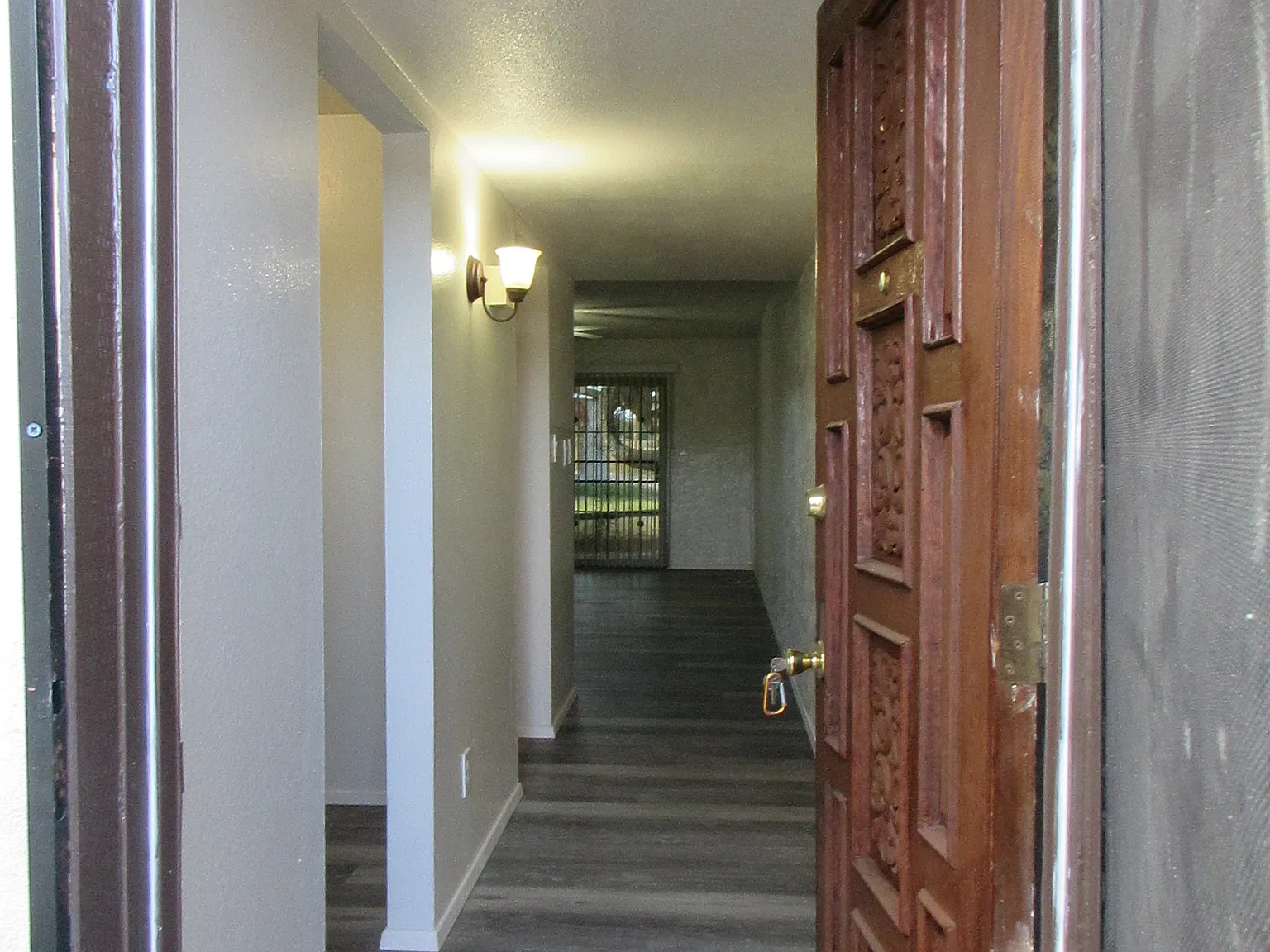 2 bed, 1.5 bath, 1000 sqft, $1,200 — Photo 3
