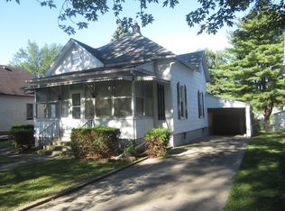 319 N 3rd St, Hoopeston, IL 60942