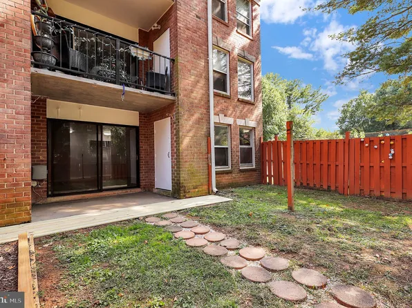 886 Quince Orchard Blvd APT T1, Gaithersburg, MD 20878