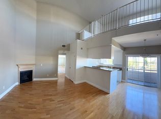 11014 Acama St #304, North Hollywood, CA 91602