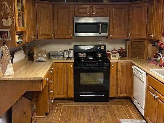 5th image of 317 Greenbriar Rd