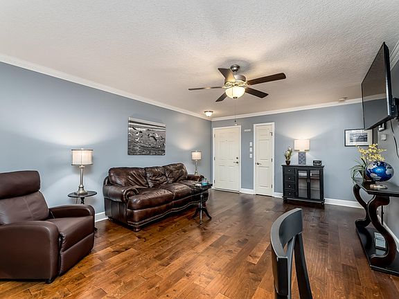 3rd image of 3434 Blanding Blvd Unit 213