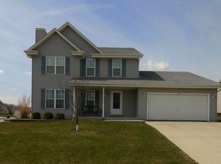 1445 Cardinal Dr, Hartford, WI 53027