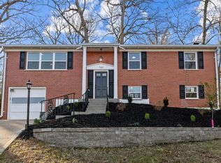 700 Brownbert Ct, Saint Louis, MO