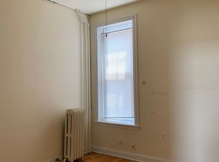2224 Spruce St APT 3F, Philadelphia, PA 19103