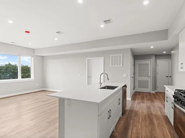 475 Communipaw Ave, Jersey City, NJ
