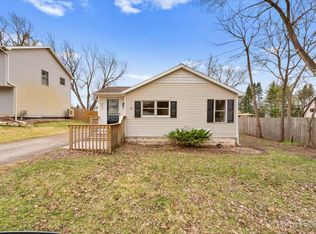 2617 W Emerald Ct, McHenry, IL 60051