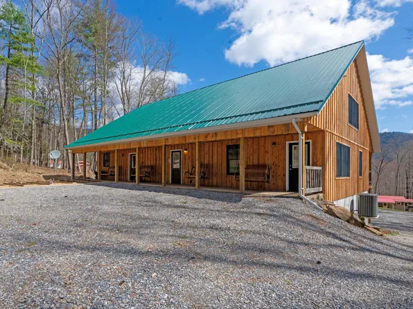 426 Blacksnake Rd, Benezett, PA 15821