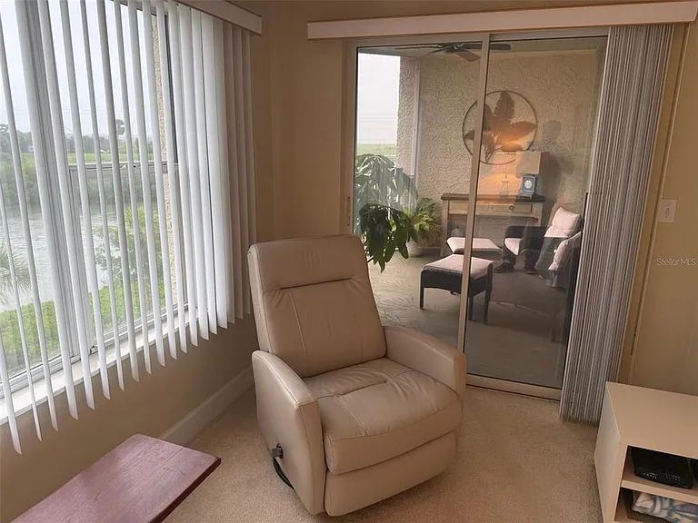 426 Bouchelle Dr #303 — Photo 23