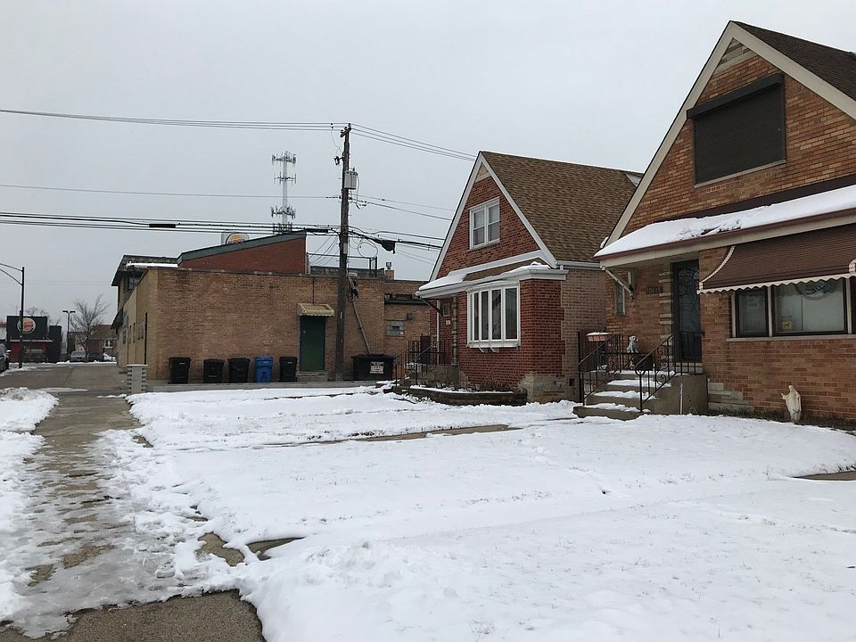 2nd image of 10615 S Avenue C