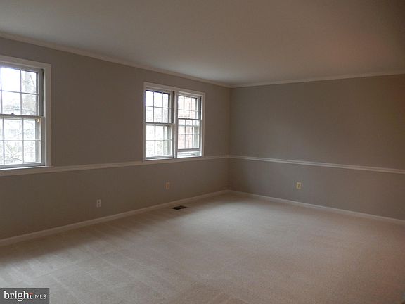 5th image of 2814 Balliett Ct