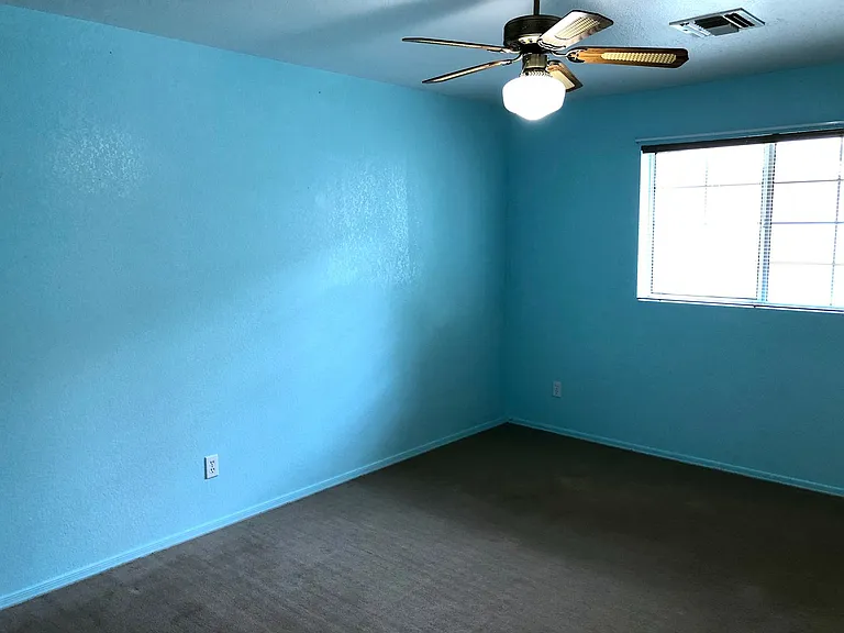 3905 Raymond Ave — Photo 13