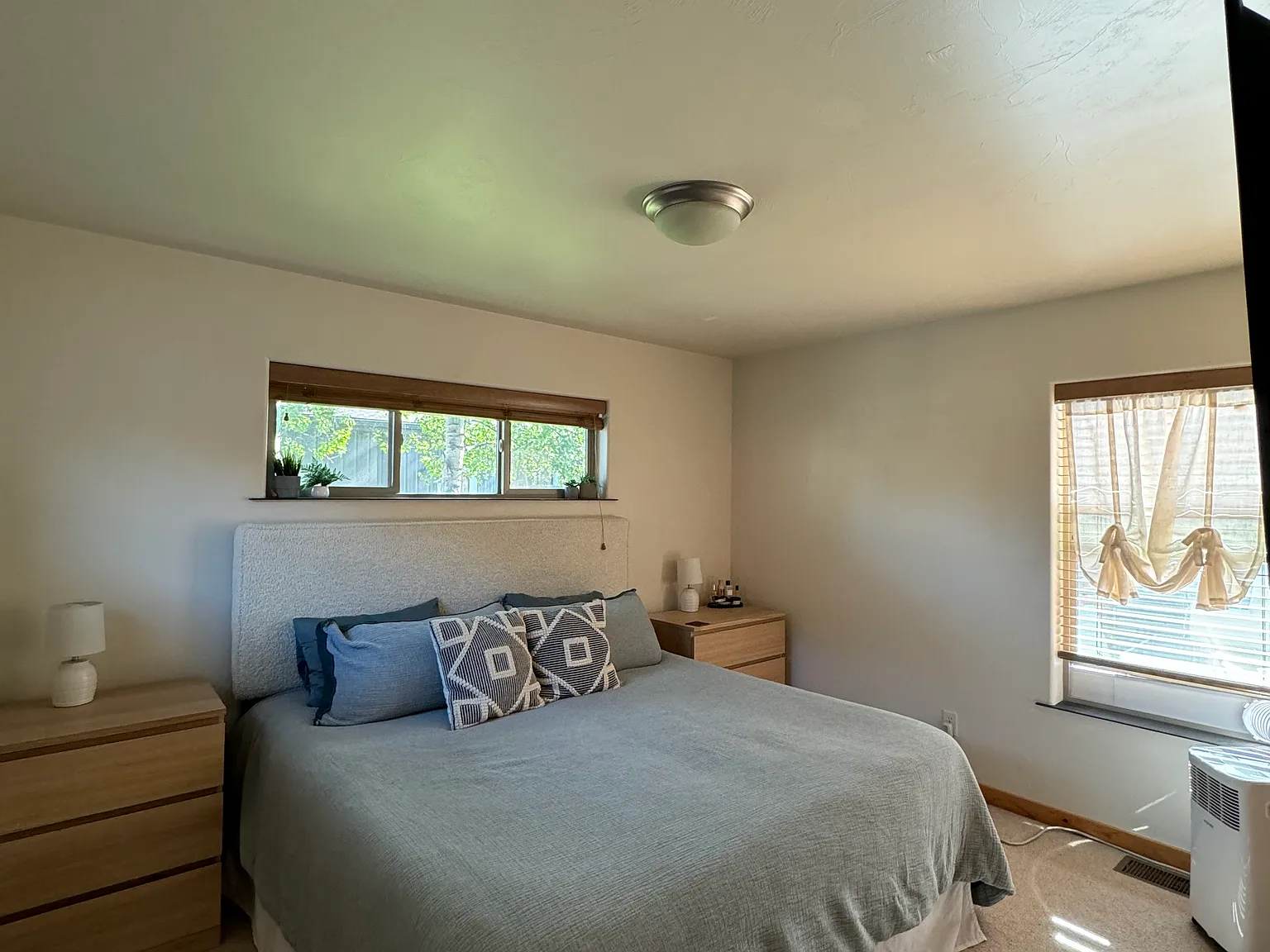 2 bed, 1200 sqft, $2,200 — Photo 4