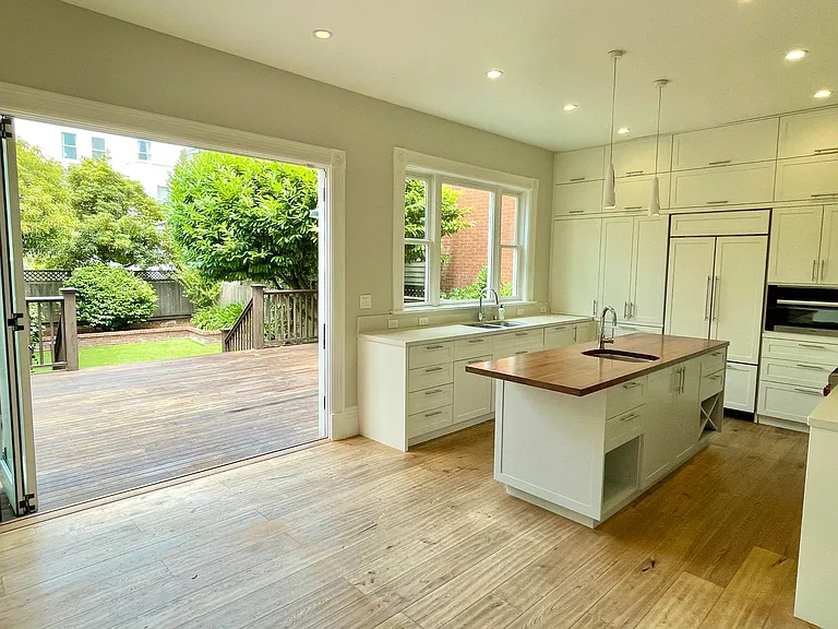3346 Clay St — Photo 10