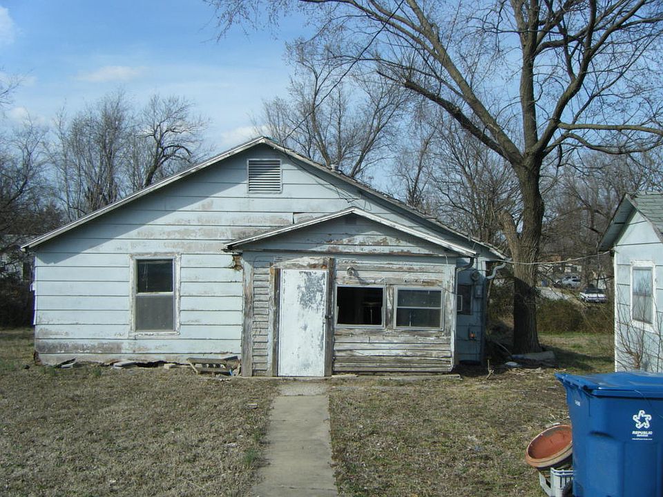 1702 W A St, Joplin, MO 64801 Zillow