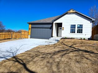 2610 NW 17th St, Fort Worth, TX 76106