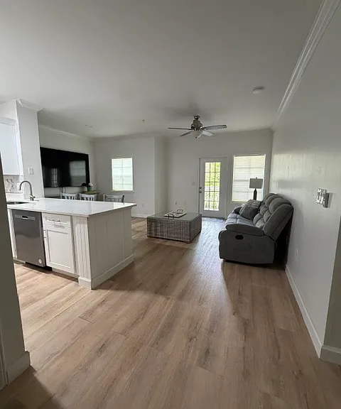 516 Water St #516 — Photo 17