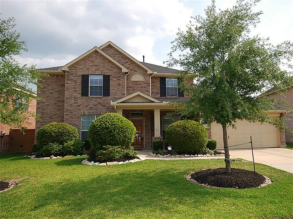 1st image of 15915 Emerald Briar Ln