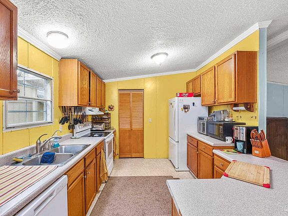 5th image of 249 W Ensley St