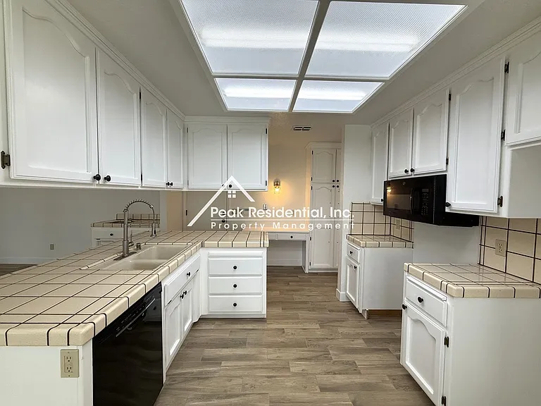 9378 Rolling Glen Ct — Photo 9