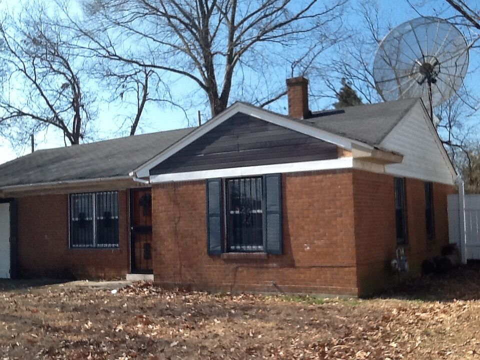 2nd image of 1851 Tant Rd