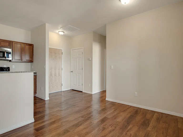 216 Kitchen and Entry