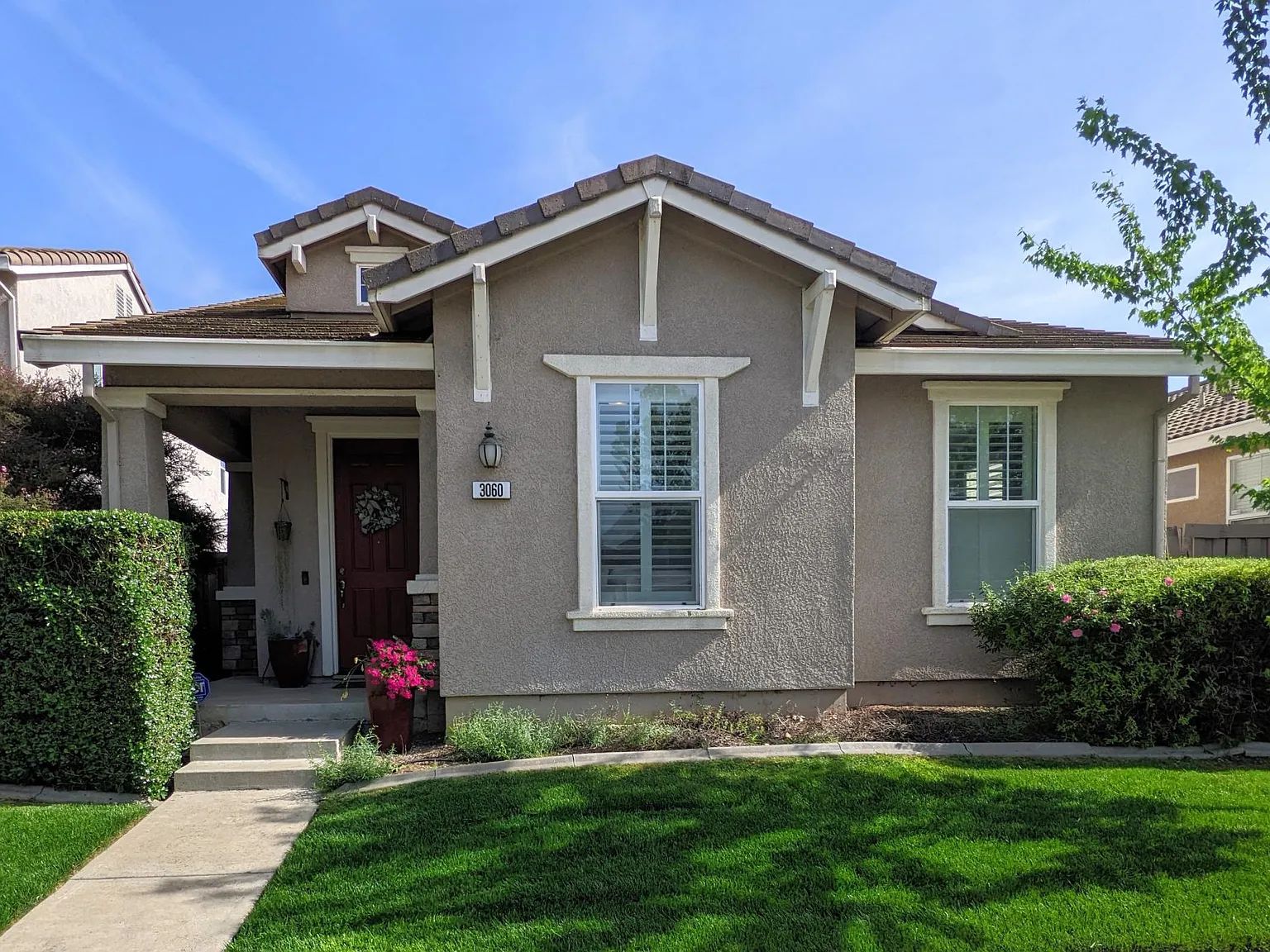 3 bed, 1448 sqft, $2,800 — Photo 2