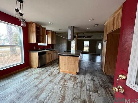 4th image of 12828 Ina Dr