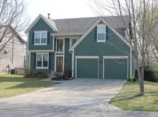 15443 S Brookfield St, Olathe, KS 66062