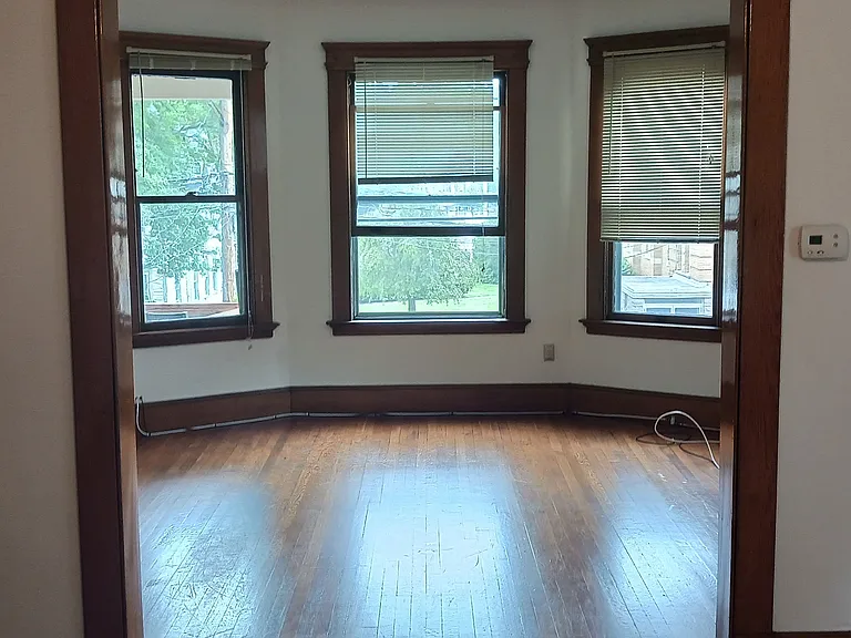 126 Edwards St — Photo 9
