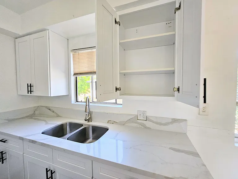 1224 Corson St #4 — Photo 10