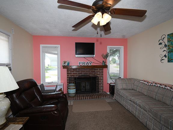 4th image of 18 Topaz Dr