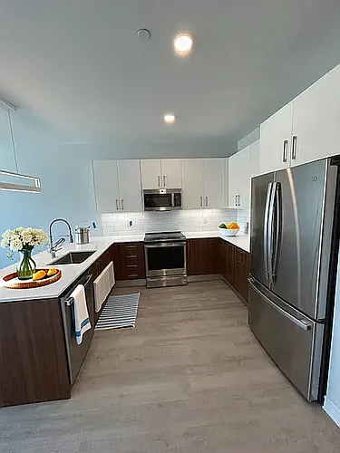 Residences at Sharon Gallery — Photo 59