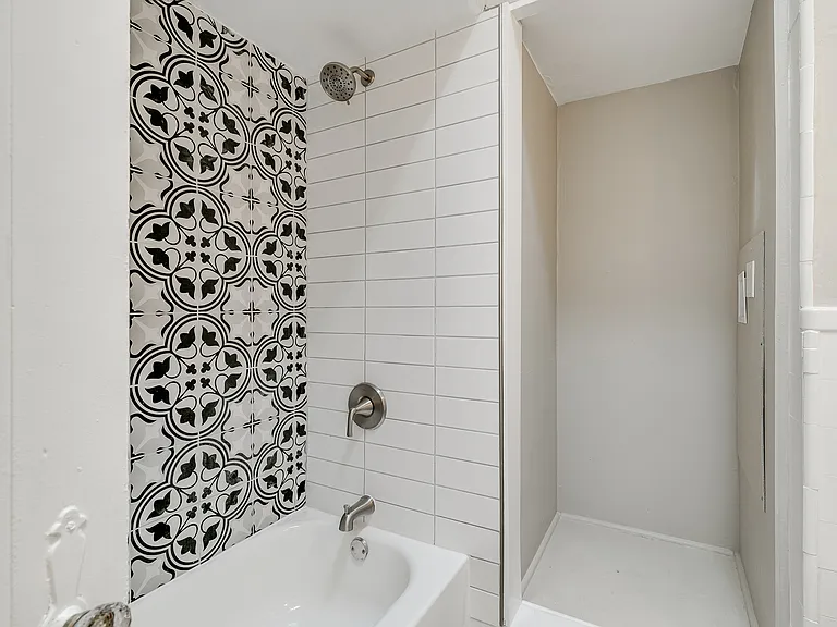1117 Rosalie St #2 — Photo 6