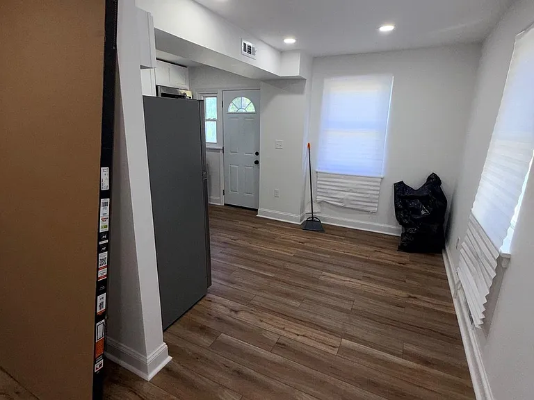 608 Chaplin St SE — Photo 10