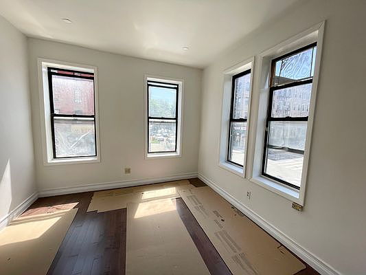 1st image of 74 Kingston Ave #2