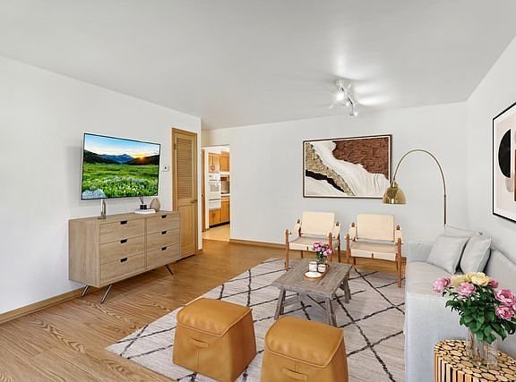 4th image of 4235 N Kedvale Ave APT 2B