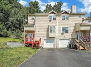 16 Revere Cir, Washingtonville, NY 10992