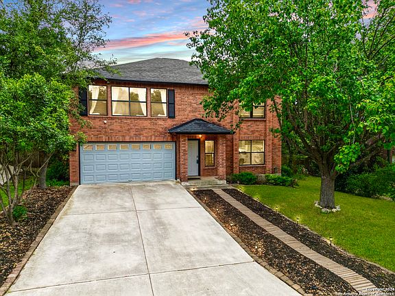 2nd image of 2215 INDIAN MEADOWS DR