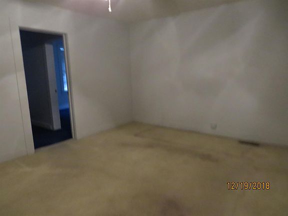 2nd image of 154 Saylor Ln